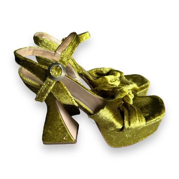 Circus by Sam Edelman Citron Audrea Velvet Platform Ankle Strap Heels Disco Sz 9 - Picture 2 of 12